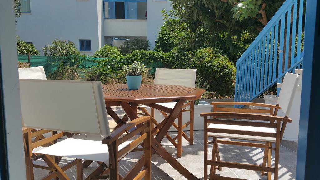 Paphos Ocean Blue Apartments מראה חיצוני תמונה